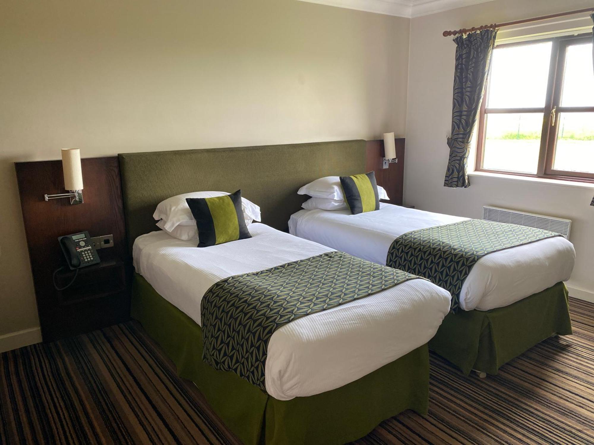 Burntwood Court Hotel Barnsley Bagian luar foto