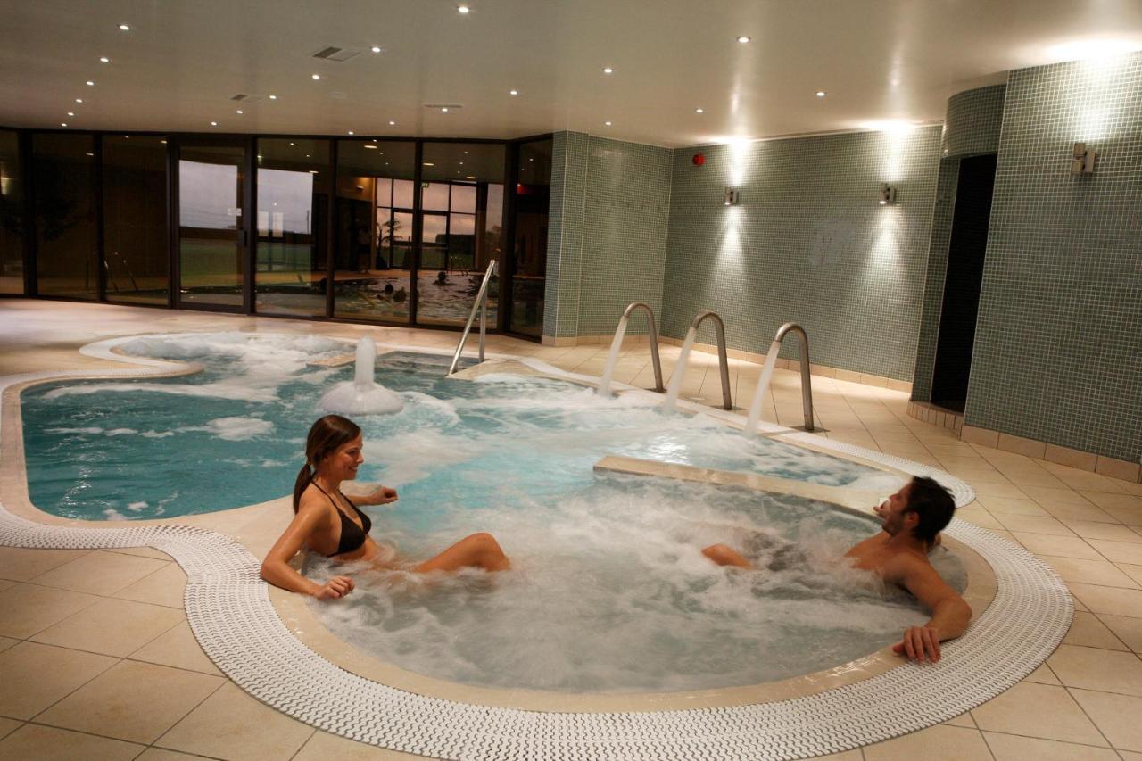 Burntwood Court Hotel Barnsley Bagian luar foto
